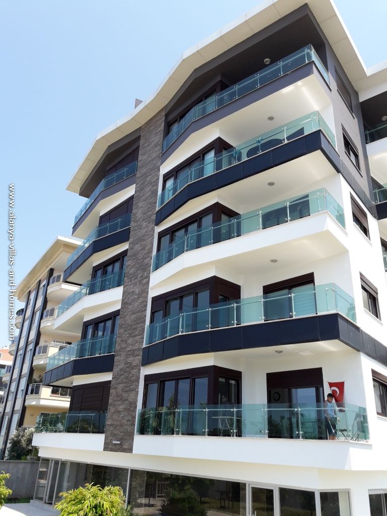 ali_iscituerk_alanya_villas_and_homes_com_immobilien_whatsapp_00905078878235_real_estate242.jpg